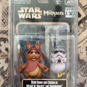Star Wars The Muppets Brown and White Figures